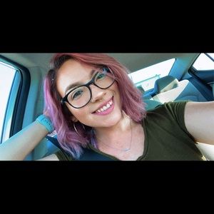 Meet your Posher, Marissa